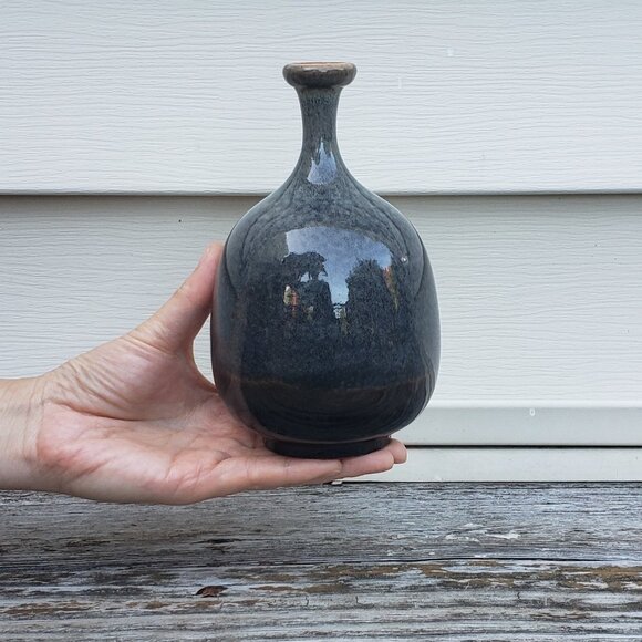 Signed Studio Pottery Dried Flower Vase - Picture 5 of 5